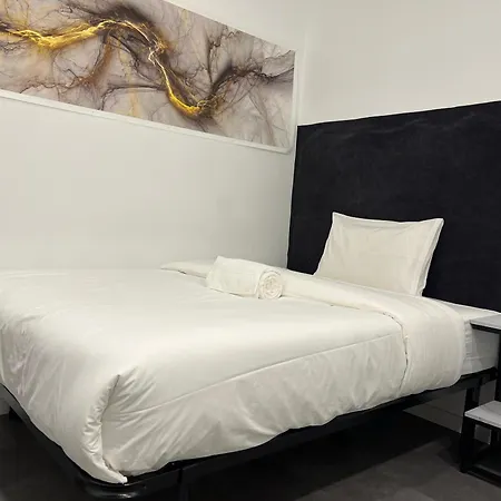 Laniakea Suites Lisbon Room photo