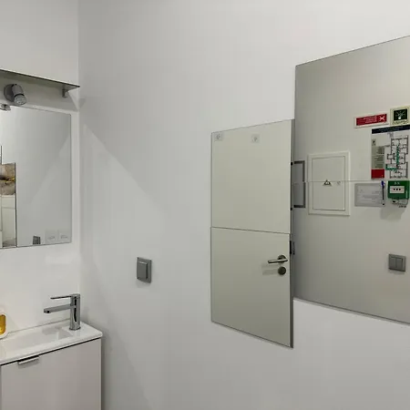 Laniakea Suites Lisbon Room photo